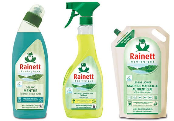 Photo des emballages Rainett : une bouteille de gel WC menthe, un spray nettoyant pour salle de bain au citron et une recharge de lessive liquide au savon de Marseille. 